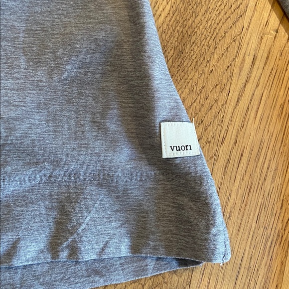 Vuori Heather Gray Long Sleeve Top size small - Picture 5 of 5